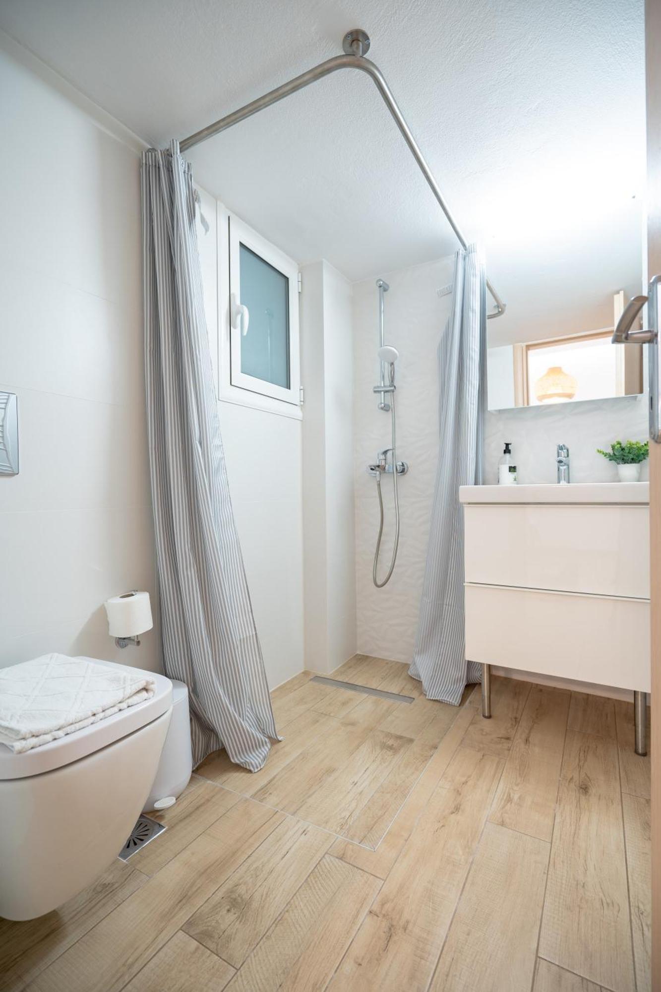 Athens Central Train Station Flat For 4 Persons Eksteriør billede